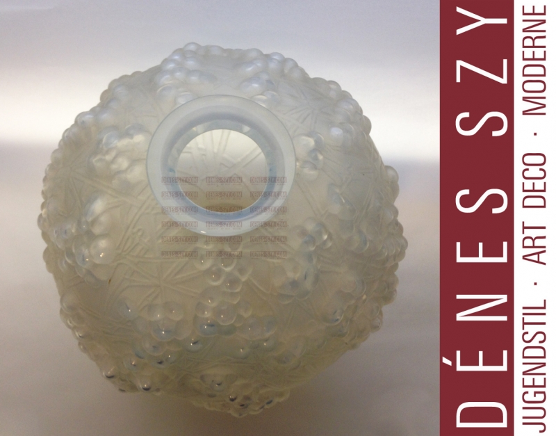 Lalique France Vaso DRUIDE in vetro da stampo di 1924