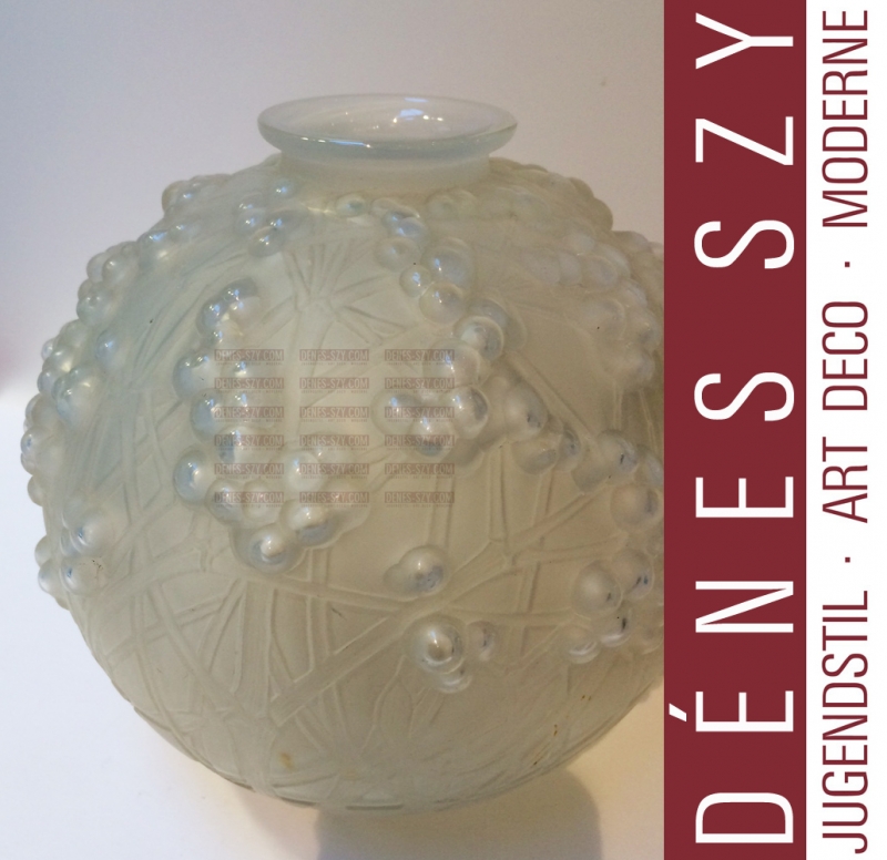 Lalique France Vaso DRUIDE in vetro da stampo di 1924