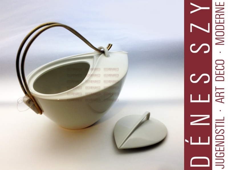 Teapot from the ORANGERIE tea service with metal handle, Design: Siegmund Schütz 1954, Execution: KPM Berlin, Selb 1954!, Mid Century Modern Design 50s, Space Age