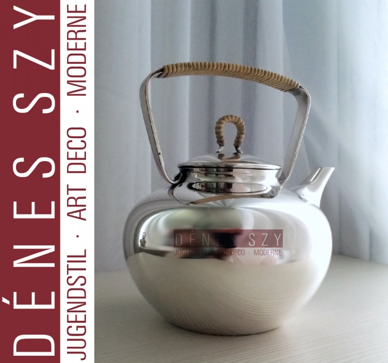 TEAPOT # 967, Pattern Bernadotte, Design: Sigvard Bernadotte 1950, Execution: Georg Jensen silversmiths, Copenhagen approx. 1950, sterling silver