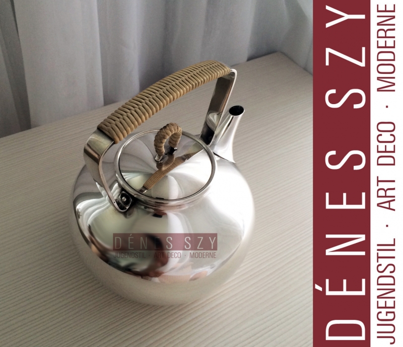 TEAPOT # 967, Pattern Bernadotte, Design: Sigvard Bernadotte 1950, Execution: Georg Jensen silversmiths, Copenhagen approx. 1950, sterling silver