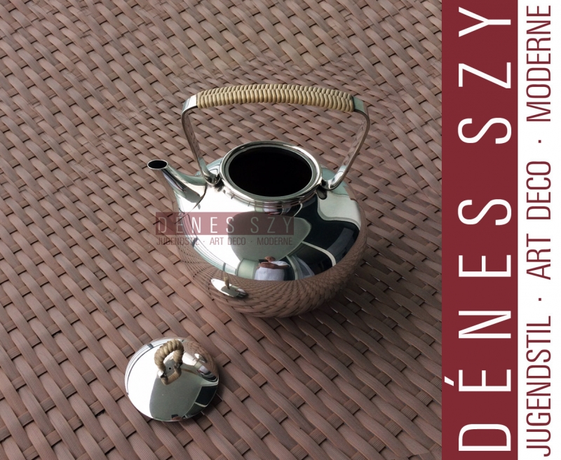 THÉIÈRE # 967, Modèle Bernadotte, Conception: Sigvard Bernadotte 1950, Exécution: orfèvres Georg Jensen, Copenhague environ 1950, argent sterling