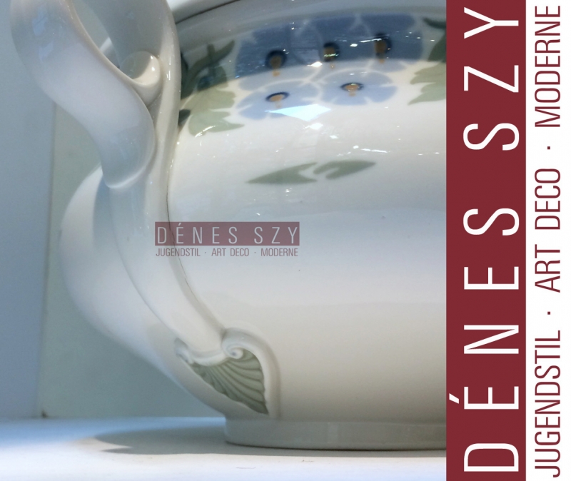 Meissen Art Nouveau porcelain soup tureen primrose pattern 1906