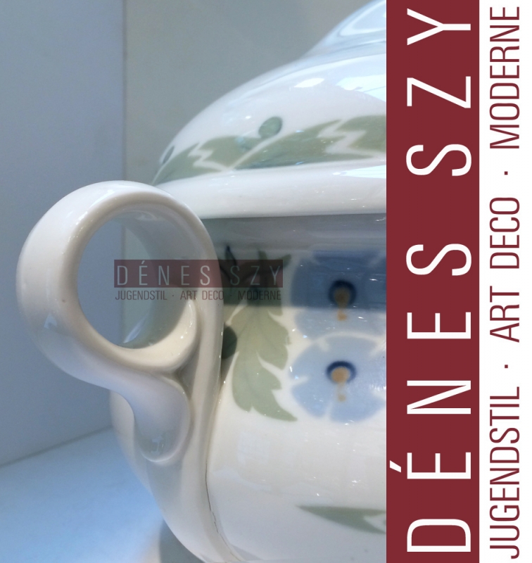 Meissen Art Nouveau porcelain soup tureen primrose pattern 1906