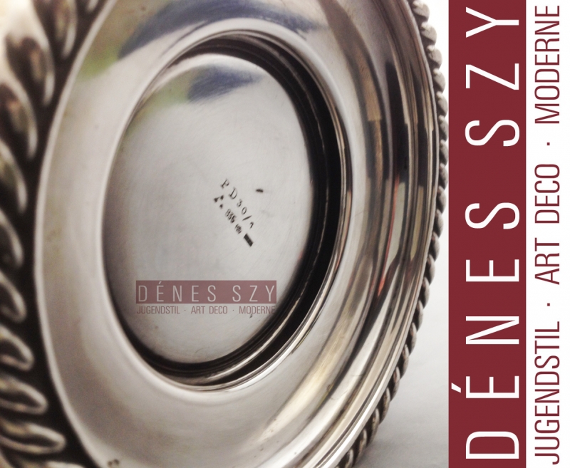 Grande carafe à vin Art Déco en argent avec poignée, Conception et réalisation: société WOLFERS FRÈRES, Bruxelles / Bruxelles Belgique vers 1915/1920, Argent 835 avec poignée en os