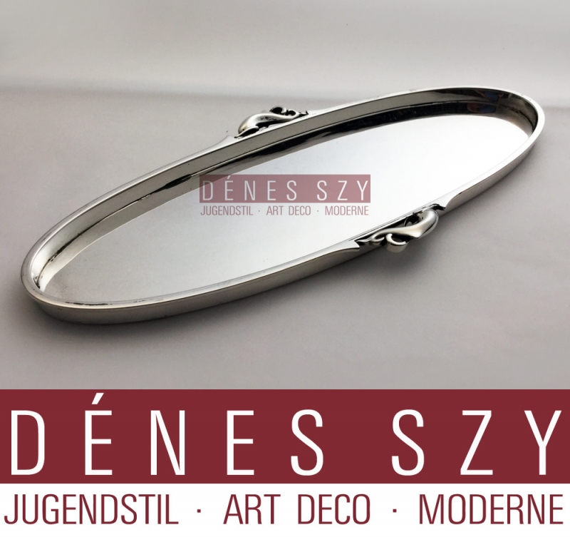 vassoio ovale 150 in argento Sterling di Georg Jensen collezione piramide