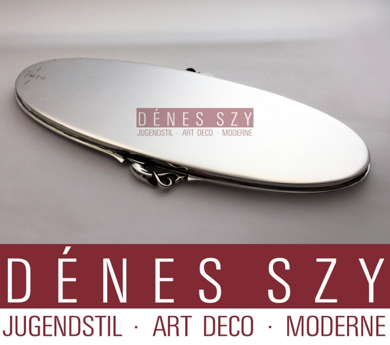 vassoio ovale 150 in argento Sterling di Georg Jensen collezione piramide