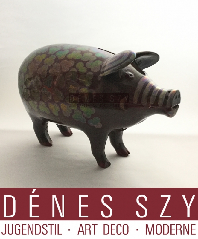 ZSOLNAY salvadanaio a forma di maiale in stile liberty, ceramica smaltata a lustro, Ungheria 1900