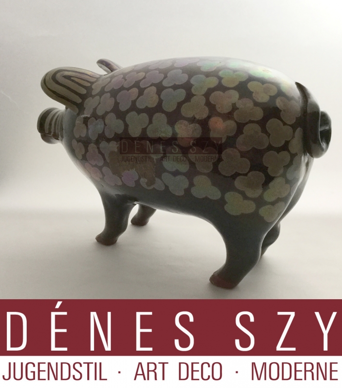 ZSOLNAY salvadanaio a forma di maiale in stile liberty, ceramica smaltata a lustro, Ungheria 1900