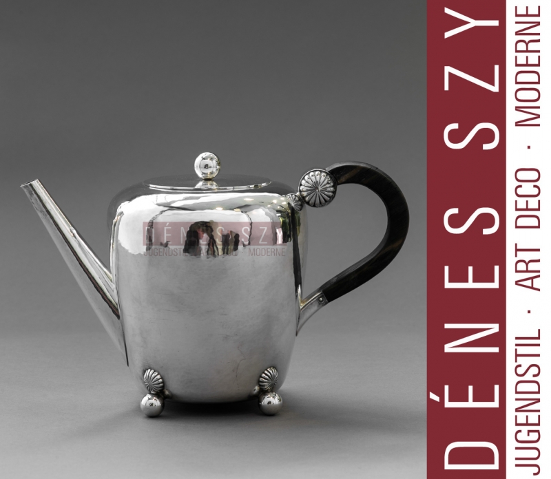 Servizio da tè/caffè in cinque pezzi con vassoio, Design: Paula Straus, Esecuzione: P. Bruckmann and Sons, Heilbronn, Germania ca. 1930