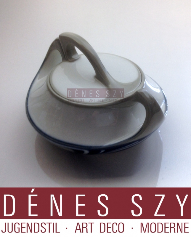 Meissen German Art Nouveaus porcelain sugar box by O. E. Voigt