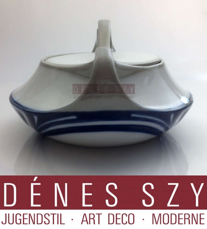 Meissen German Art Nouveaus porcelain sugar box by O. E. Voigt