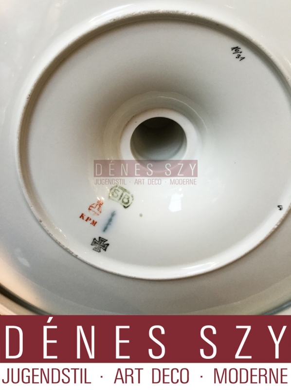 ampoliera porcellana di KPM Berlino collezione Ceres