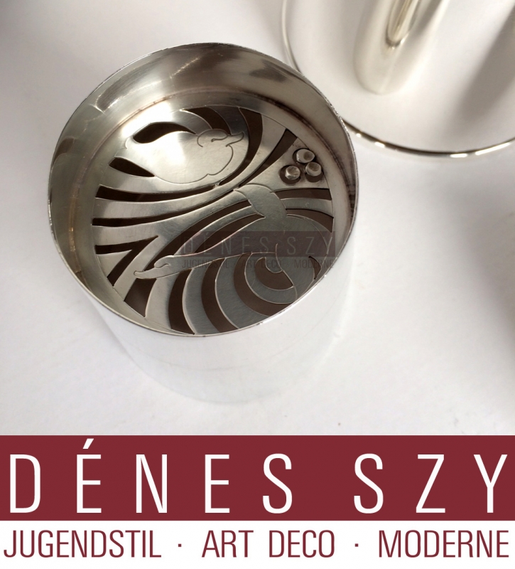 Frullatore Cocktail 774 in argento Sterling di Georg Jensen collezione piramide