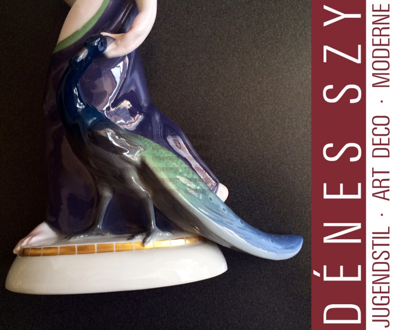 La indiana con pavone, figura in porcellana di KPM Berlino