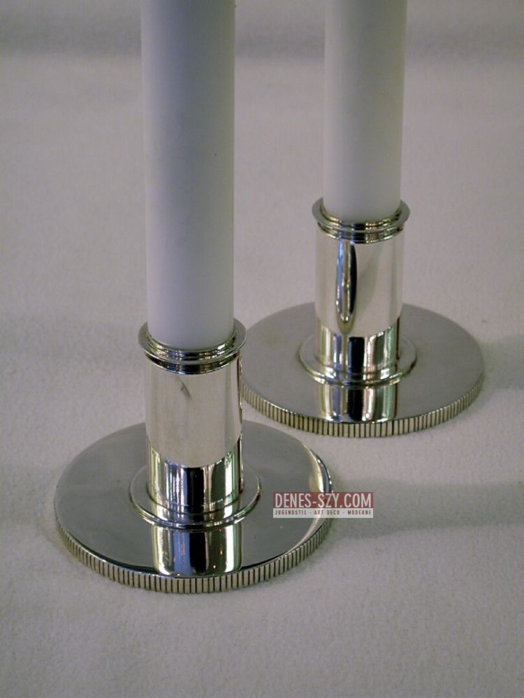 Paio di candelieri, Design: Sigvard Bernadotte circa 1931, Esecuzione: argentieri Georg Jensen, Copenhagen 1933-1944, Danimarca, Argento 925, 925S, argento sterling