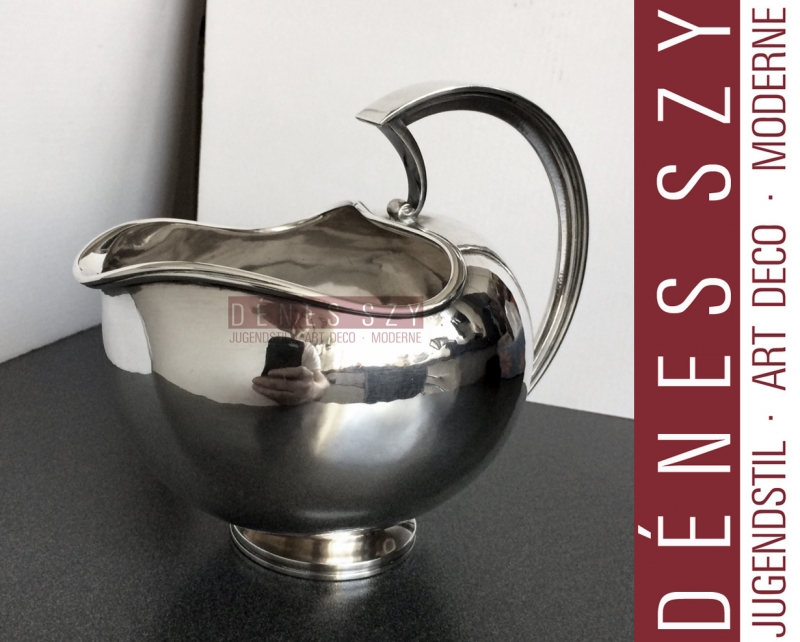 Georg Jensen silver Pyramid pattern gravy boat 606