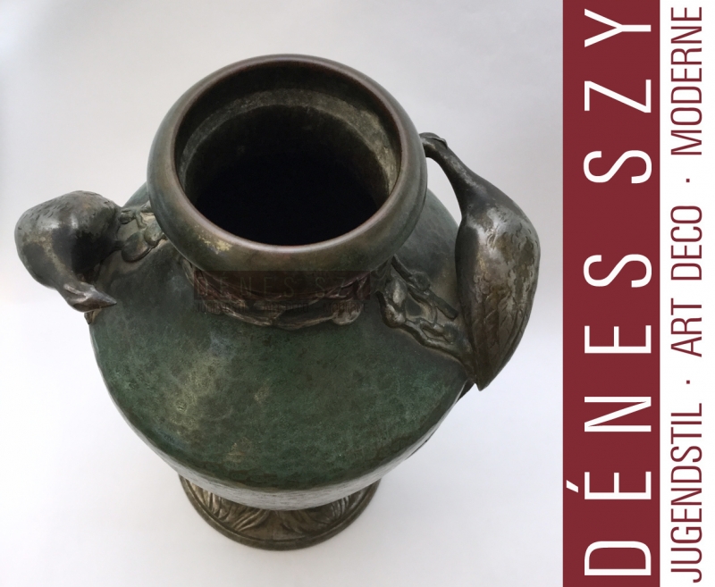 Vase paon Art Nouveau # 272, Conception et exécution: Georg Friedrich Schmitt, ORION Company, Nuremberg, Allemagne 1904/05