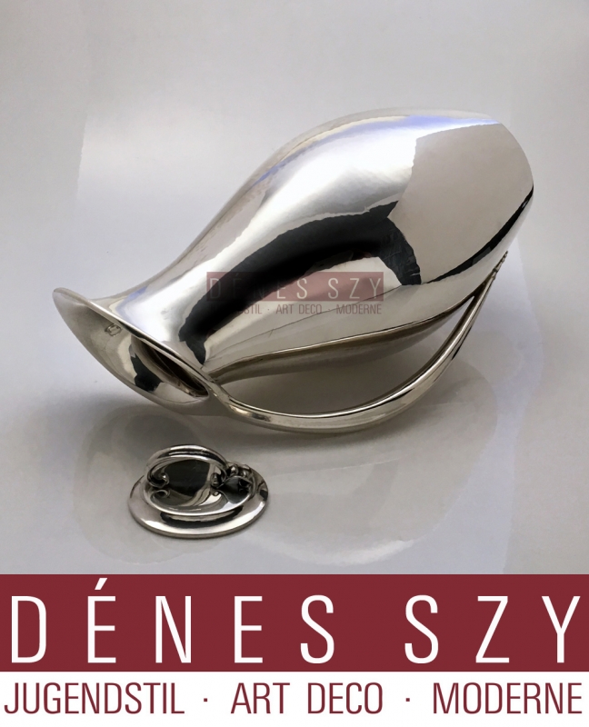 Cruche avec couvercle 432 B, Conception: Johan Rohde 1925, Exécution: Orfèvres Georg Jensen, Copenhague 1930, argent sterling