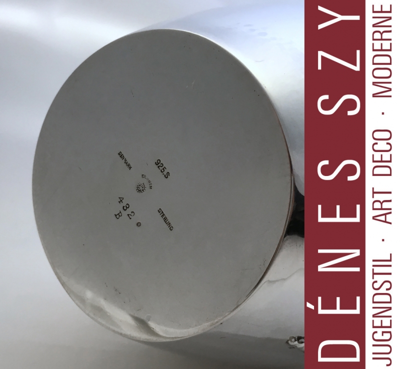 Cruche avec couvercle 432 B, Conception: Johan Rohde 1925, Exécution: Orfèvres Georg Jensen, Copenhague 1930, argent sterling