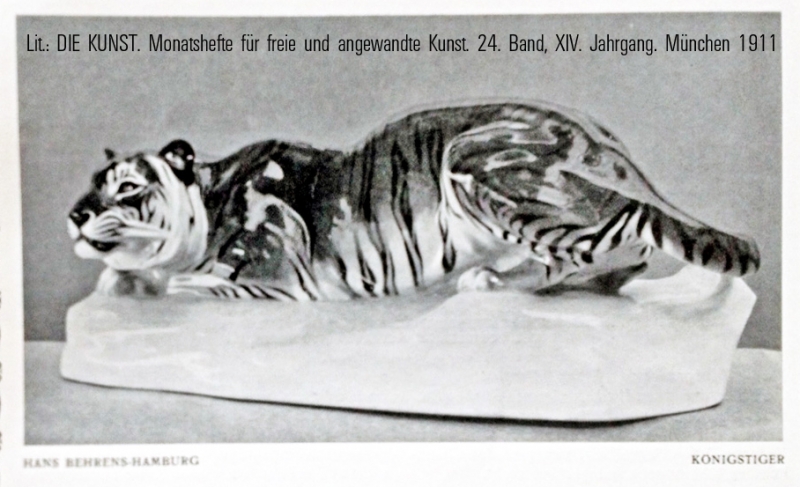 tigre reale sdraiato, figura in porcellana di Nymphenburg