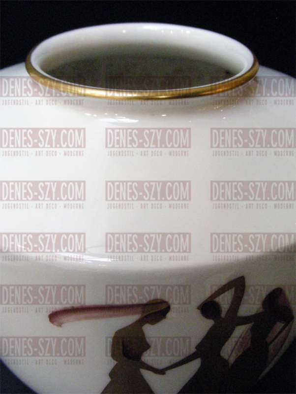 "Großer Bär" porcelain vase, Design: Trude Petri 1935 (form), Decor: The Three Graces, Execution: KMP Berlin, Germany