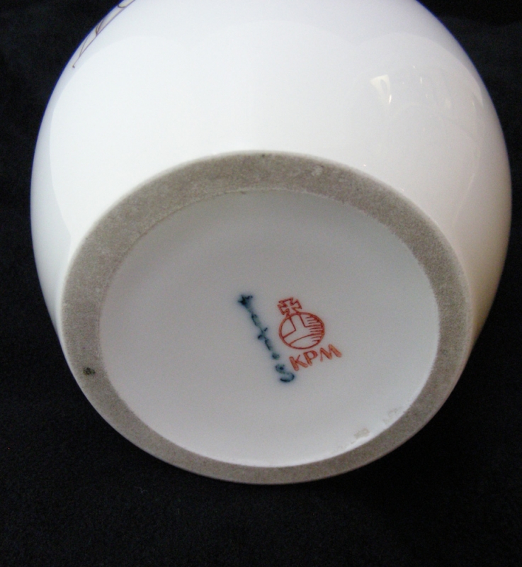 Bouteille de fleurs en porcelaine KPM Berlin vers 1955 voyage en Italie