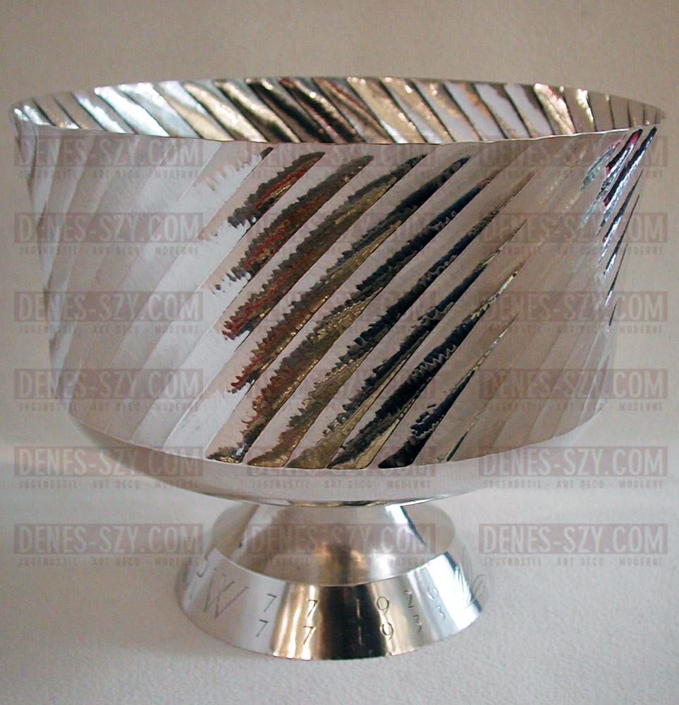 grande coppa con piede di Emil Lettre, Germania, argento, Art Deco