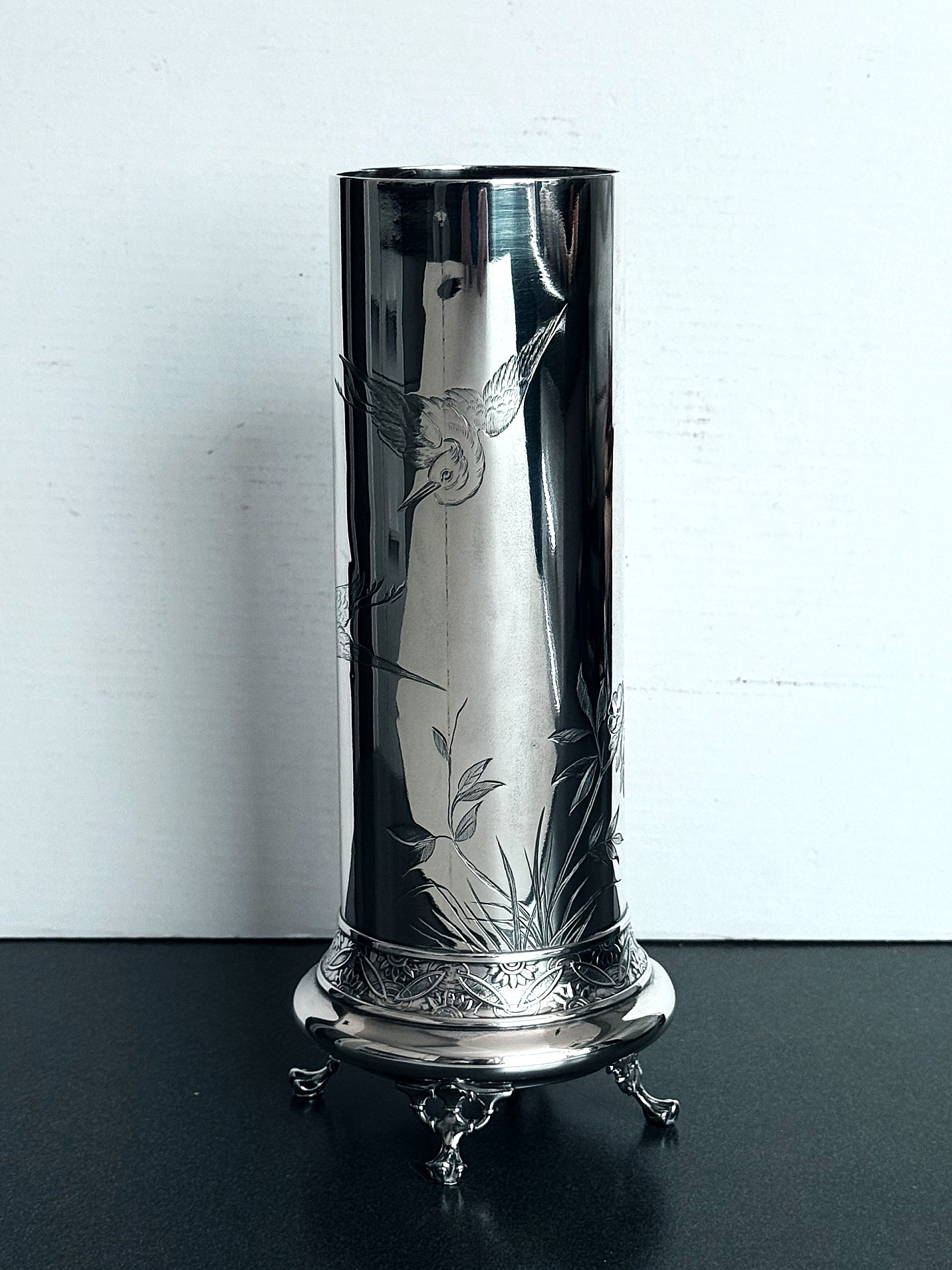 Tiffany & Co., New York, Union Square, ca. 1880–1891 Japonesque Sterling Silber Vase