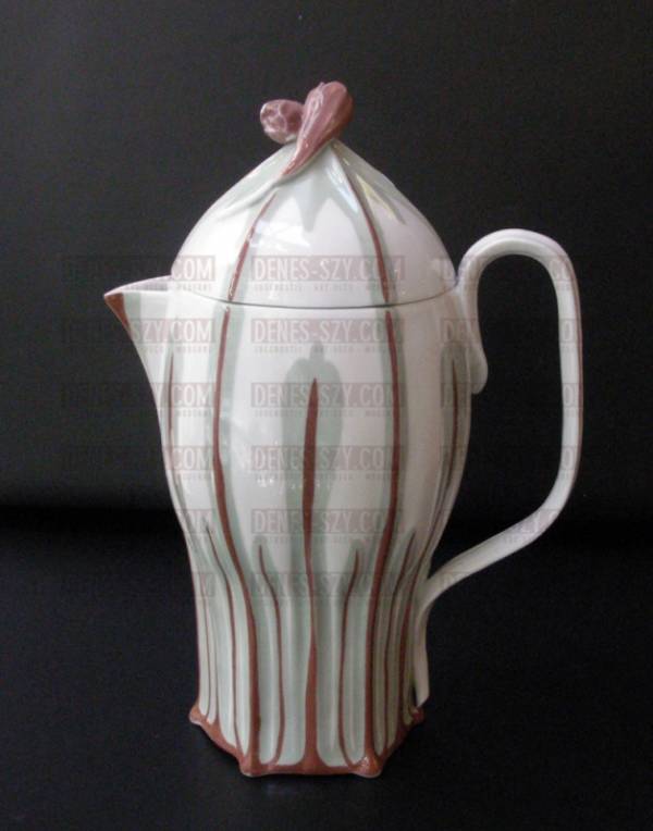 Meissen motif crocus cafetière, Konrad Hentschel, porcelaine Art Nouveau.