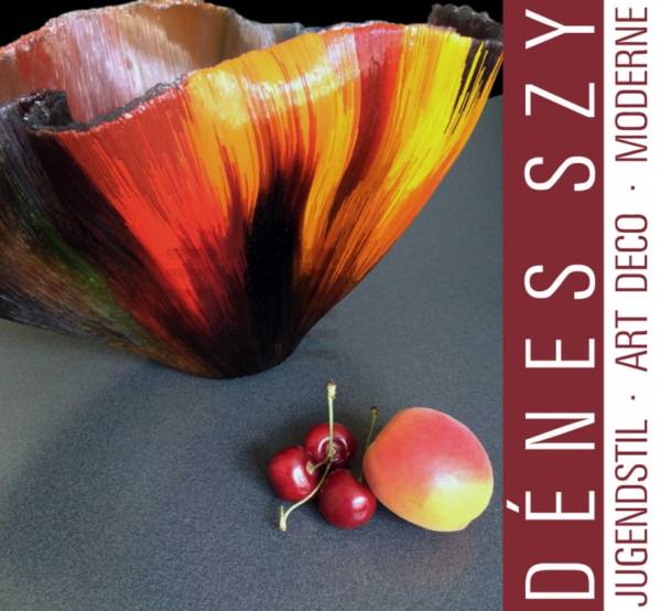 Toots Zynsky, Original Multy-Coloured Studio Glass Thread Vessel Vase